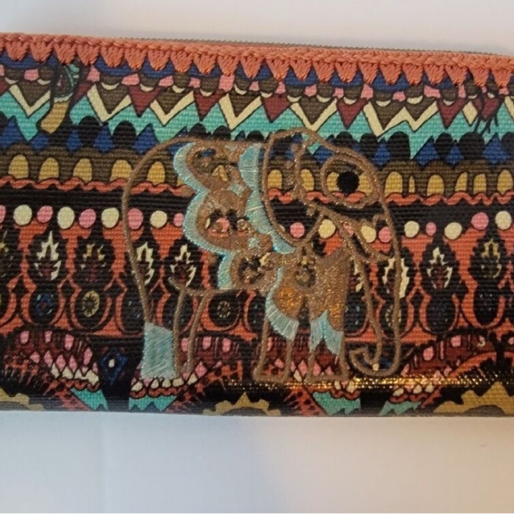 Colorful Elephant Patterned Women's Clutch